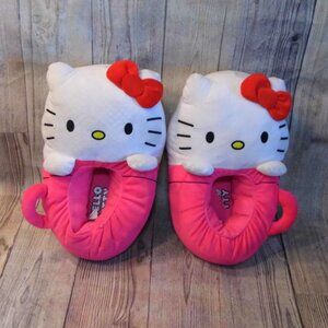 HELLO KITTY Plush Novelty Slippers Size XL Runs Small! Fit 9-10